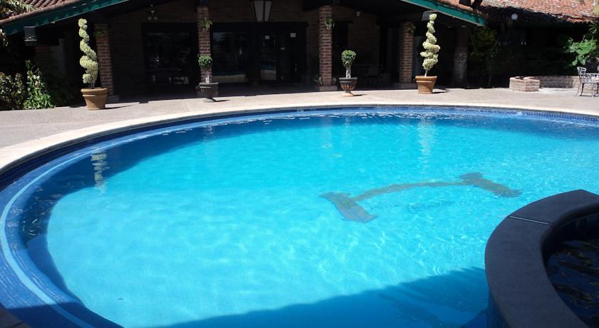 Отель Hotel El Rancho