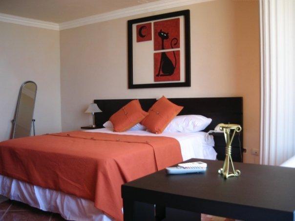 Отель Hostal Antares