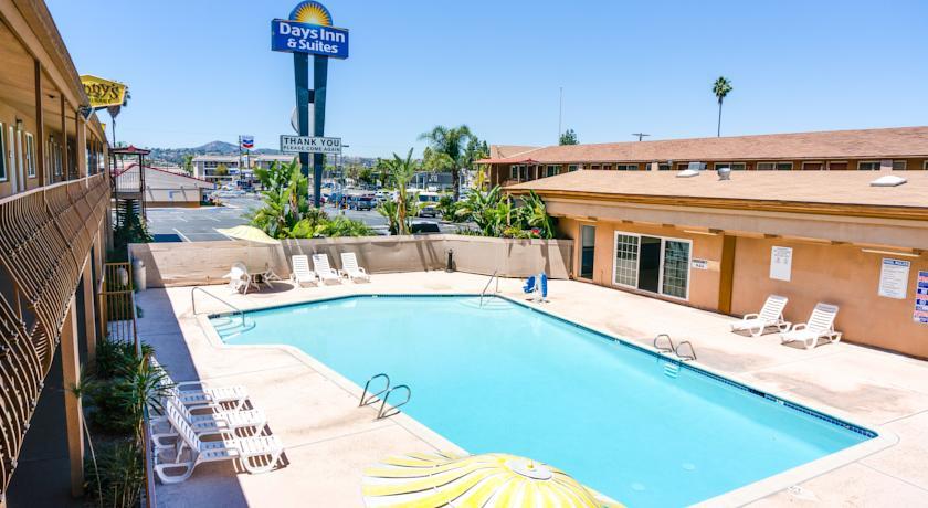 Отель Days Inn and Suites El Cajon