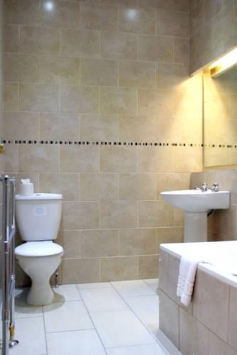 Отель The Southcrest Manor Hotel Redditch