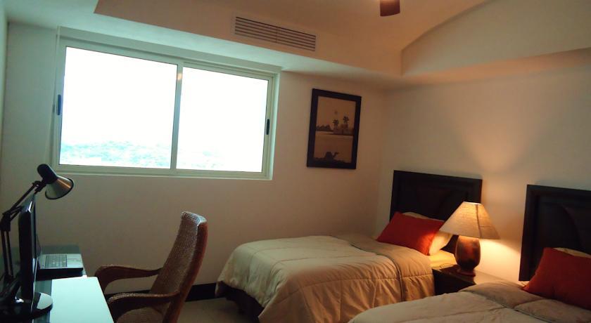 Апартаменты Bay View Grand Marina Ixtapa 1604-N