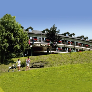 Отель Centro Vacanze Veronza