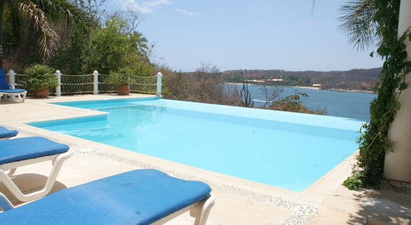 Вилла Villas Carey