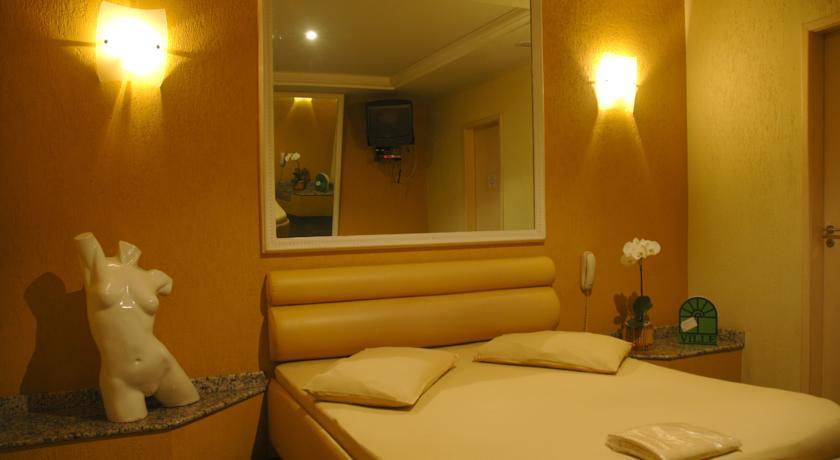 Ville Motel - Adult Only