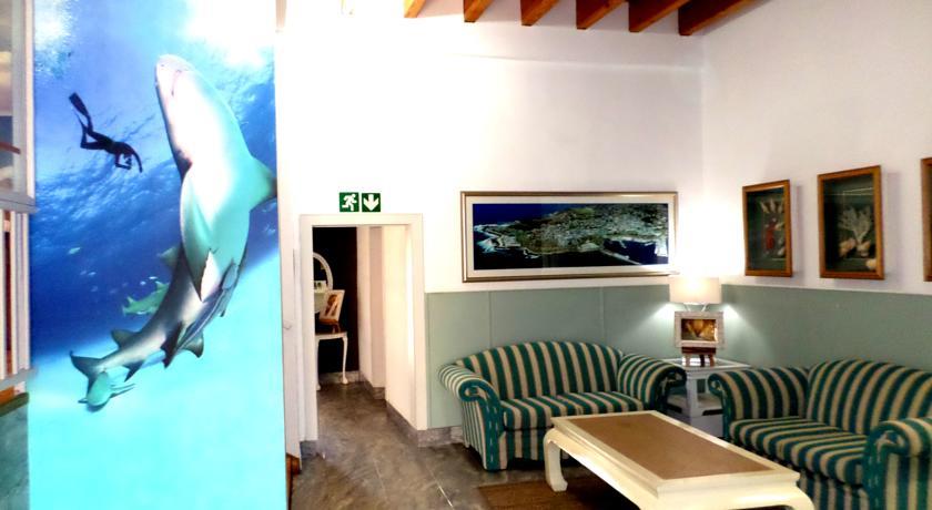 Отель Oceans Hotel