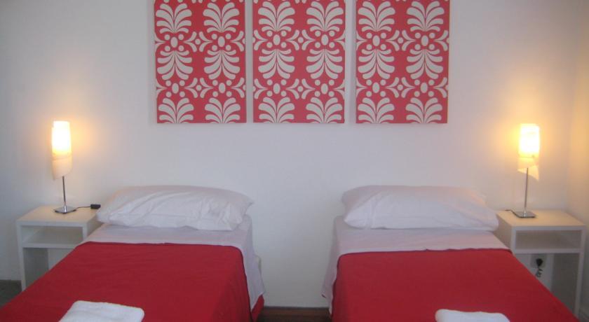 06 Soho Suites