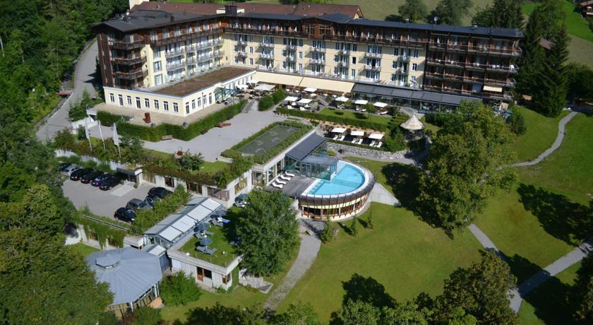 Отель Lenkerhof Gourmet Spa Resort