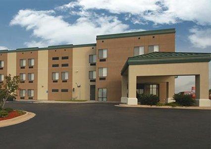 Отель Quality Inn & Suites Hattiesburg
