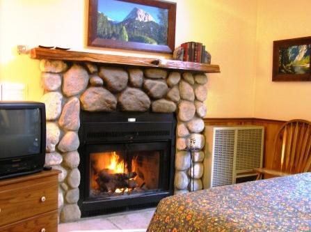 Отель Quiet Creek Inn
