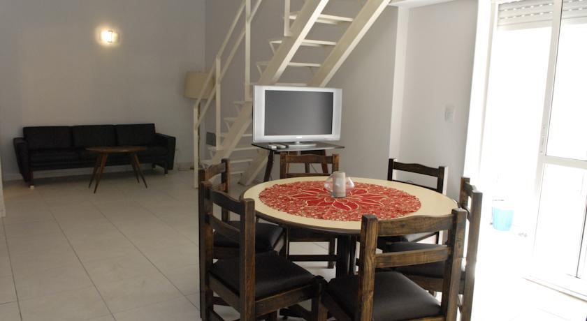1225 Apartamentos