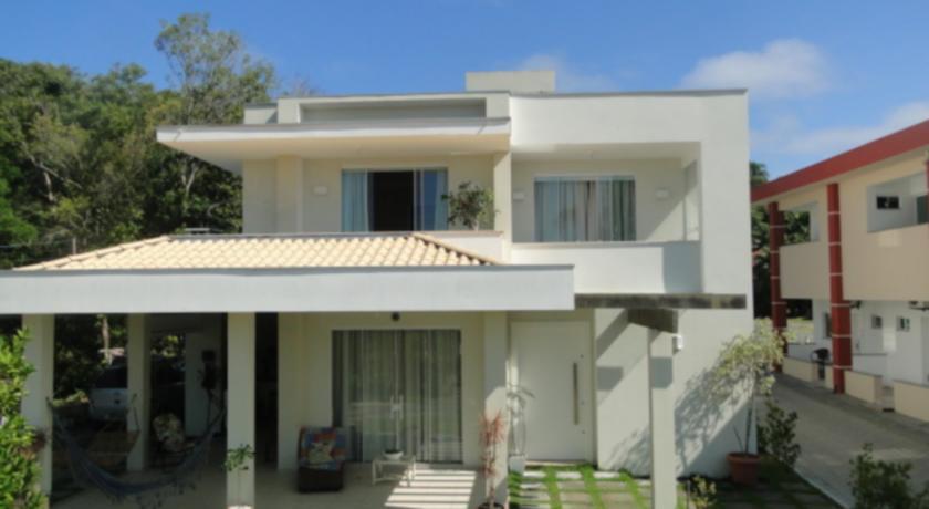 Отель Suítes e Chalés Vila Praia