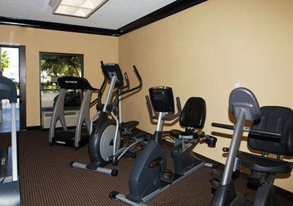 Отель Econo Lodge Inn & Suites Foley