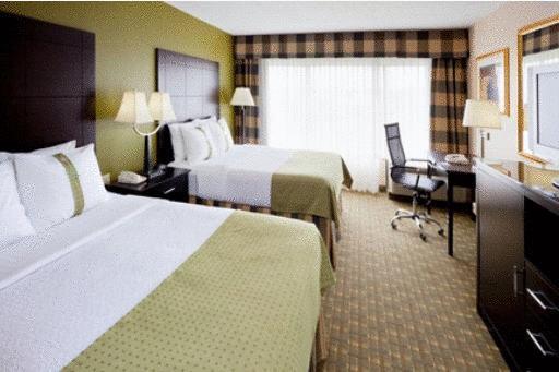 Отель Holiday Inn TOTOWA WAYNE