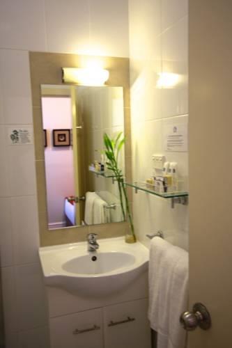 Cremorne Point Manor