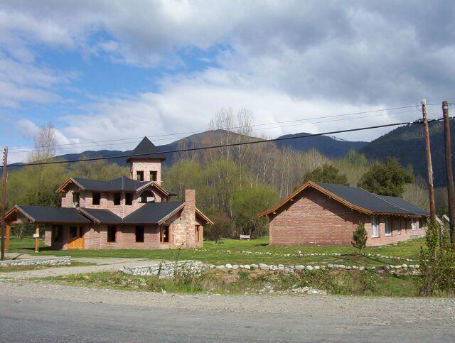 Отель Hosteria Tres Picos