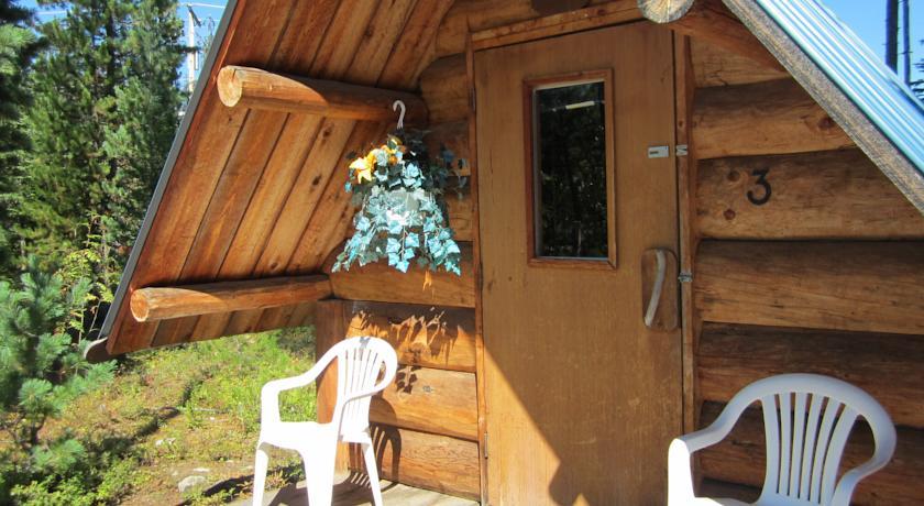 Отель Blue River Cabins & Campgrounds