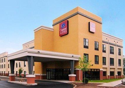 Отель Comfort Suites Southington