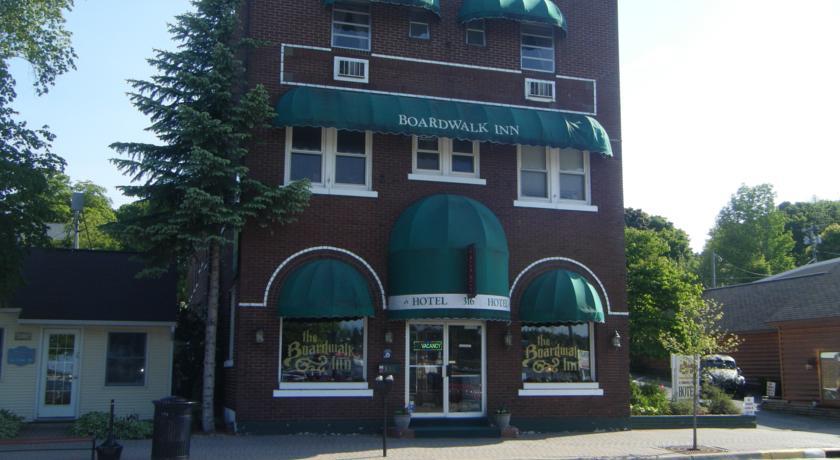 Отель Boardwalk Inn
