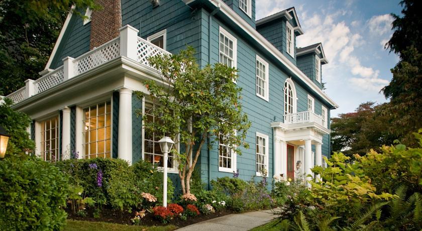 Chambered Nautilus Bed and Breakfast Inn