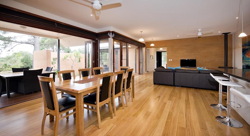 Апартаменты Lone Pine Cottage