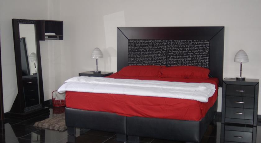 Апартаменты Premier Hotel Suites