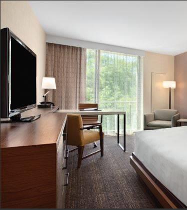 Отель The Hyatt Lodge at McDonald's Campus
