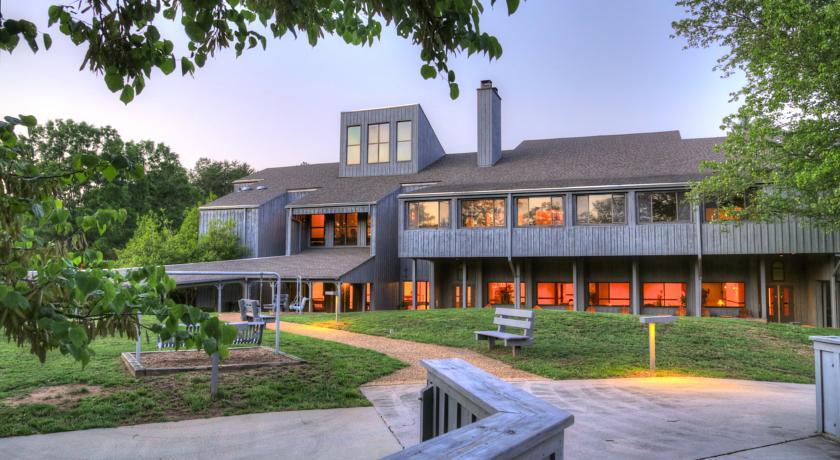 Отель Unicoi State Park & Lodge