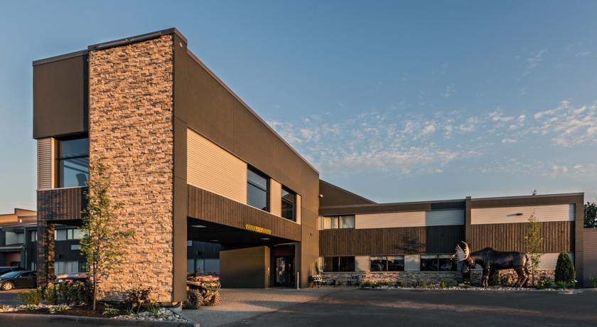 Отель Quality Inn & Suites Matane