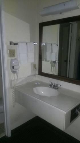 Отель Regency Inn Sulphur Springs