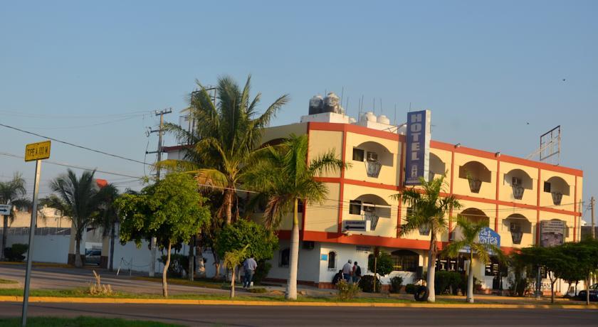 Отель Hotel Las Fuentes