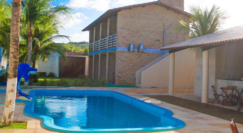 Отель Beach House Hotel