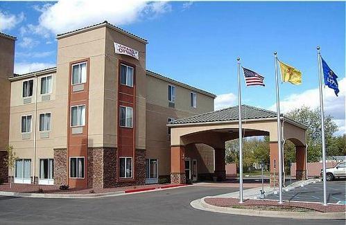 Отель Holiday Inn Express BERNALILLO