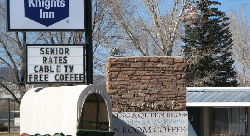 Отель Knights Inn Panguitch