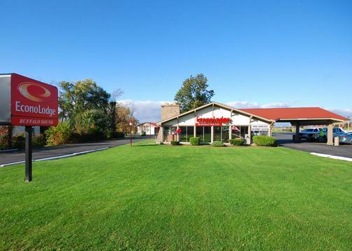 Отель Econo Lodge South Buffalo