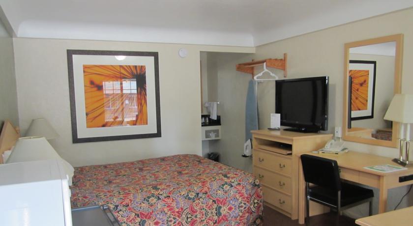 Отель Downtown Inn