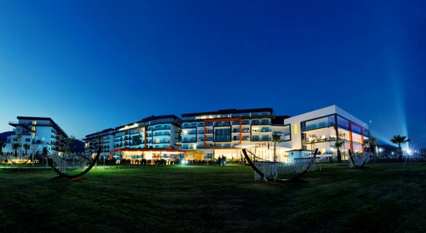 Отель Ulu Resort Hotel