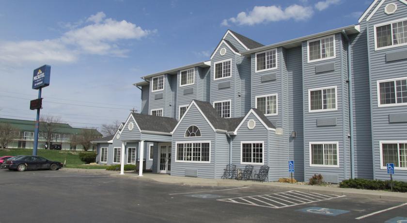 Отель Microtel Inn & Suites Rapid City