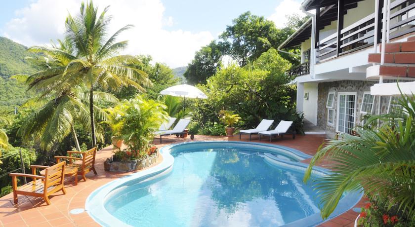 Отель Marigot Palms Luxury Caribbean Apartment Suites