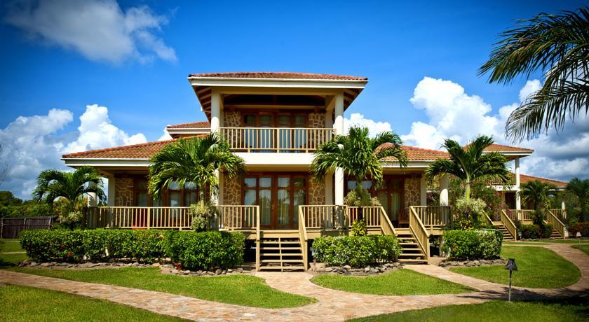 Отель Hopkins Bay Belize