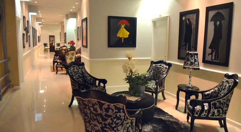 Отель Victoria's Park Hotel