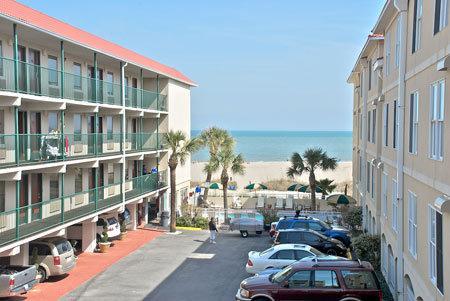 Отель DeSoto Beach Hotel