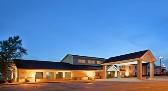 Отель AmericInn Hesston