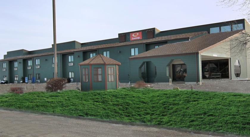 Отель Econo Lodge Watertown