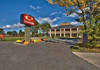 Отель Econo Lodge Maine Mall