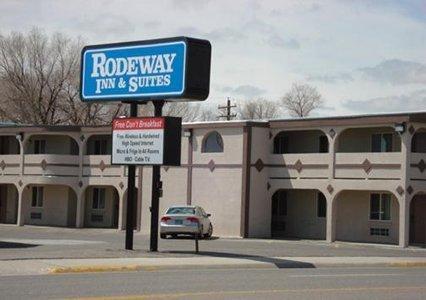 Отель Rodeway Inn & Suites Riverton