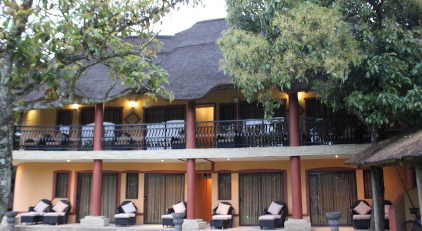 Отель N'taba River Lodge