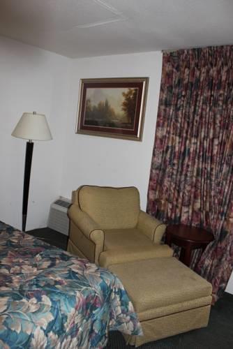 Отель Executive Inn - Knoxville