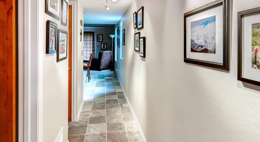 Апартаменты Mountainside A105 by Colorado Rocky Mountain Resorts
