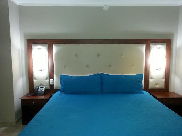 Отель Hotel Velero