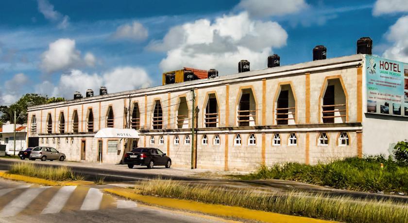 Отель Hotel Laguna Encantada